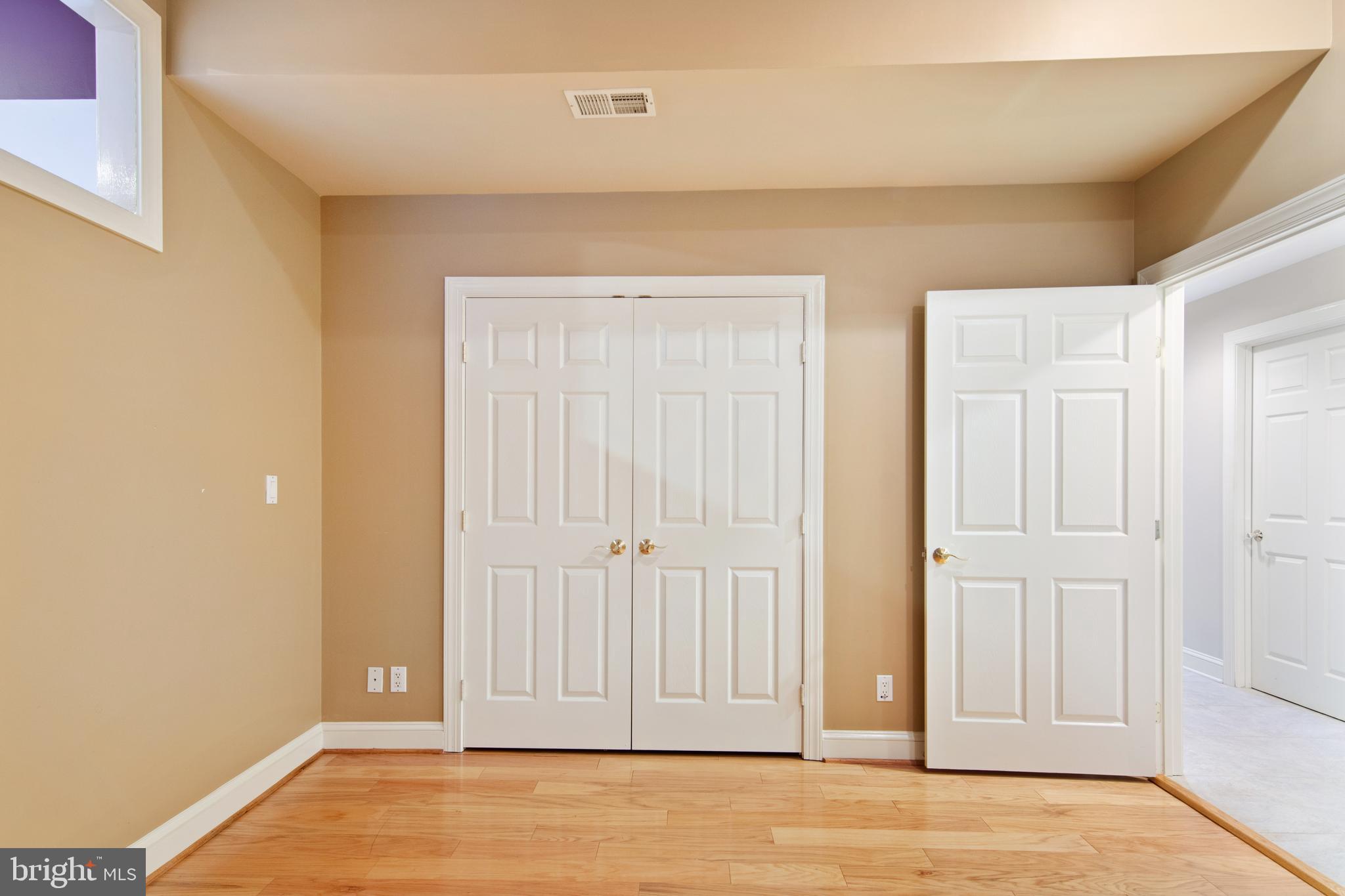 POTOMAC OVERLOOK - Residential