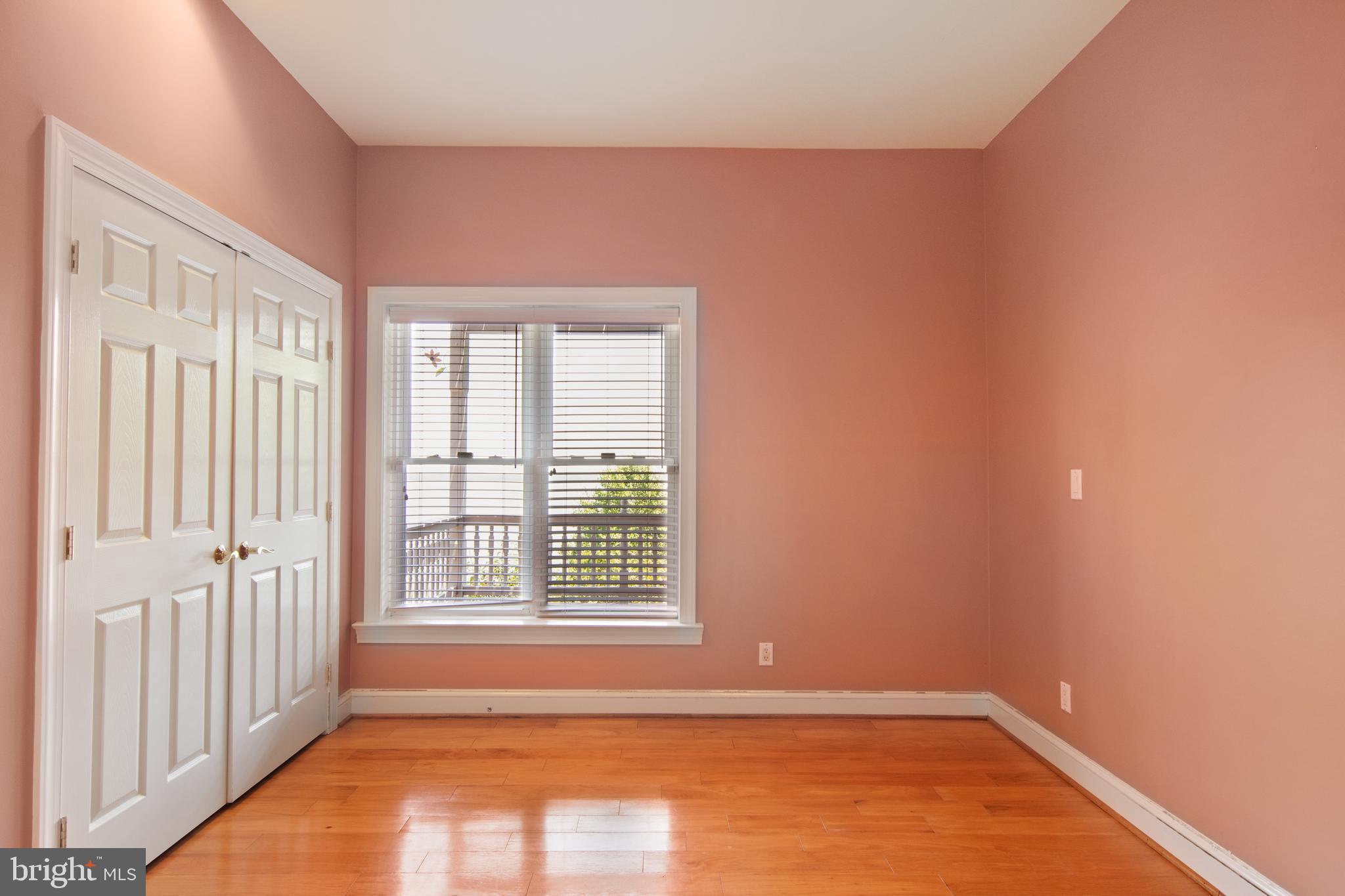 POTOMAC OVERLOOK - Residential