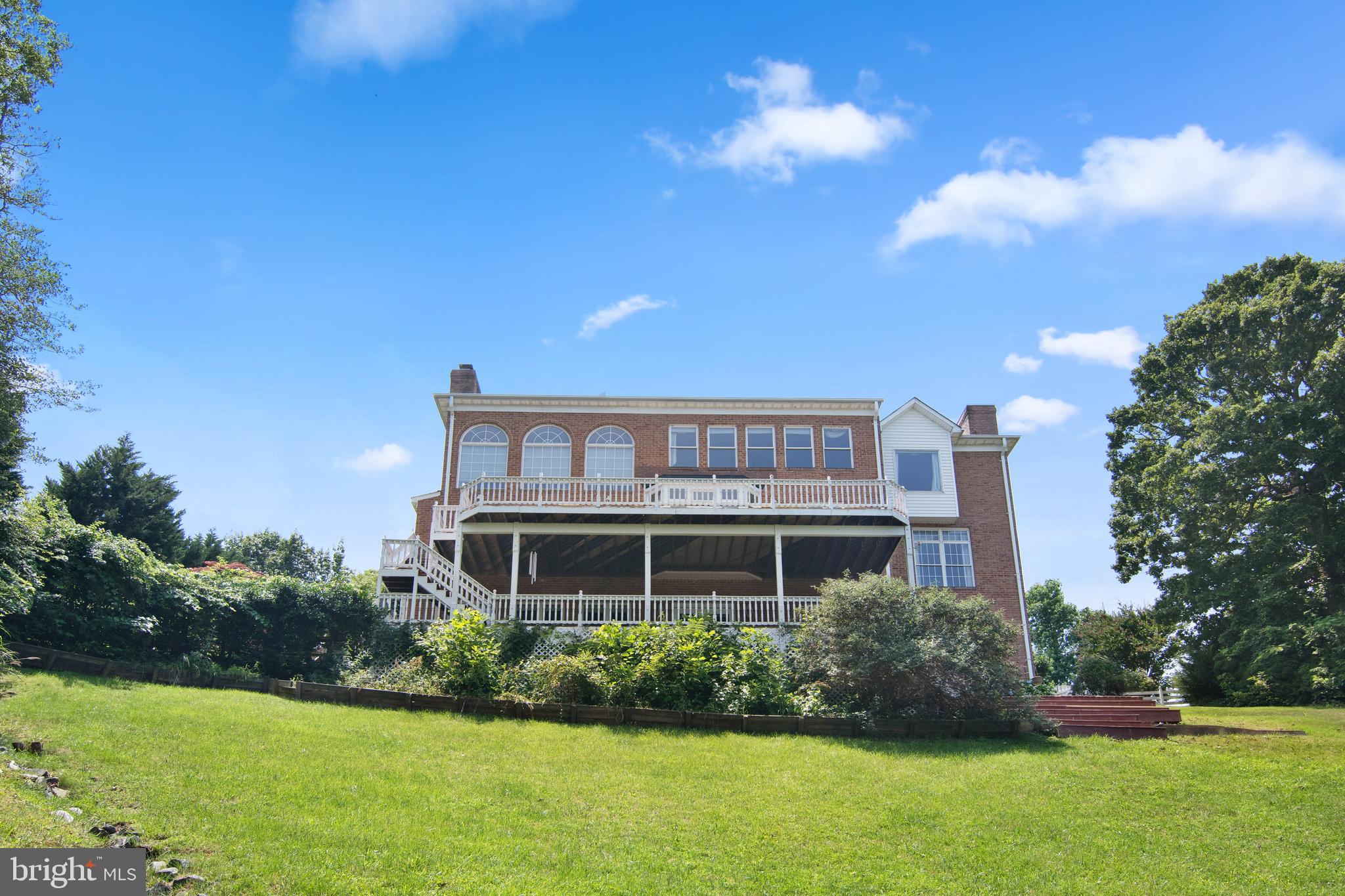 POTOMAC OVERLOOK - Residential