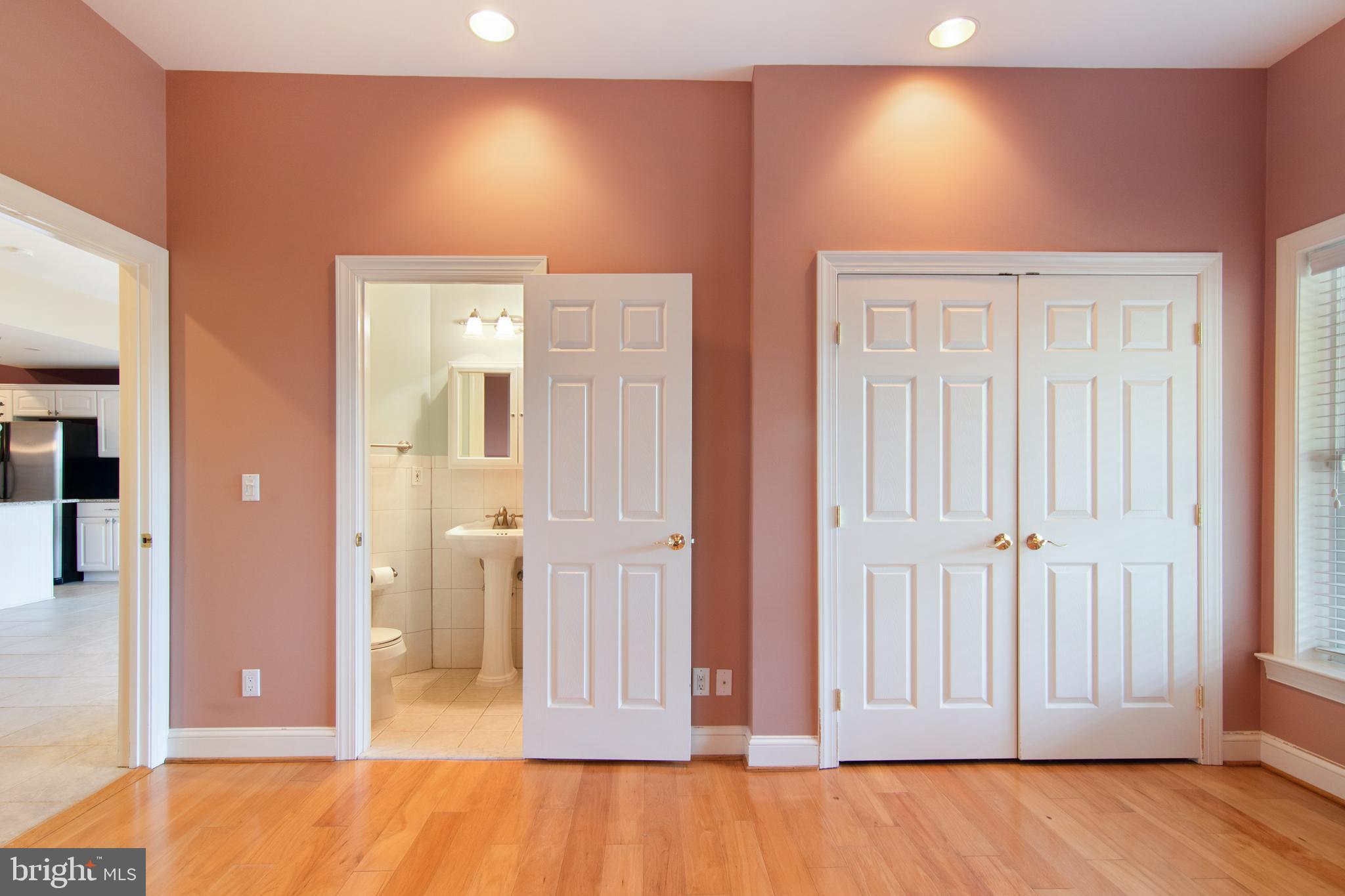 POTOMAC OVERLOOK - Residential