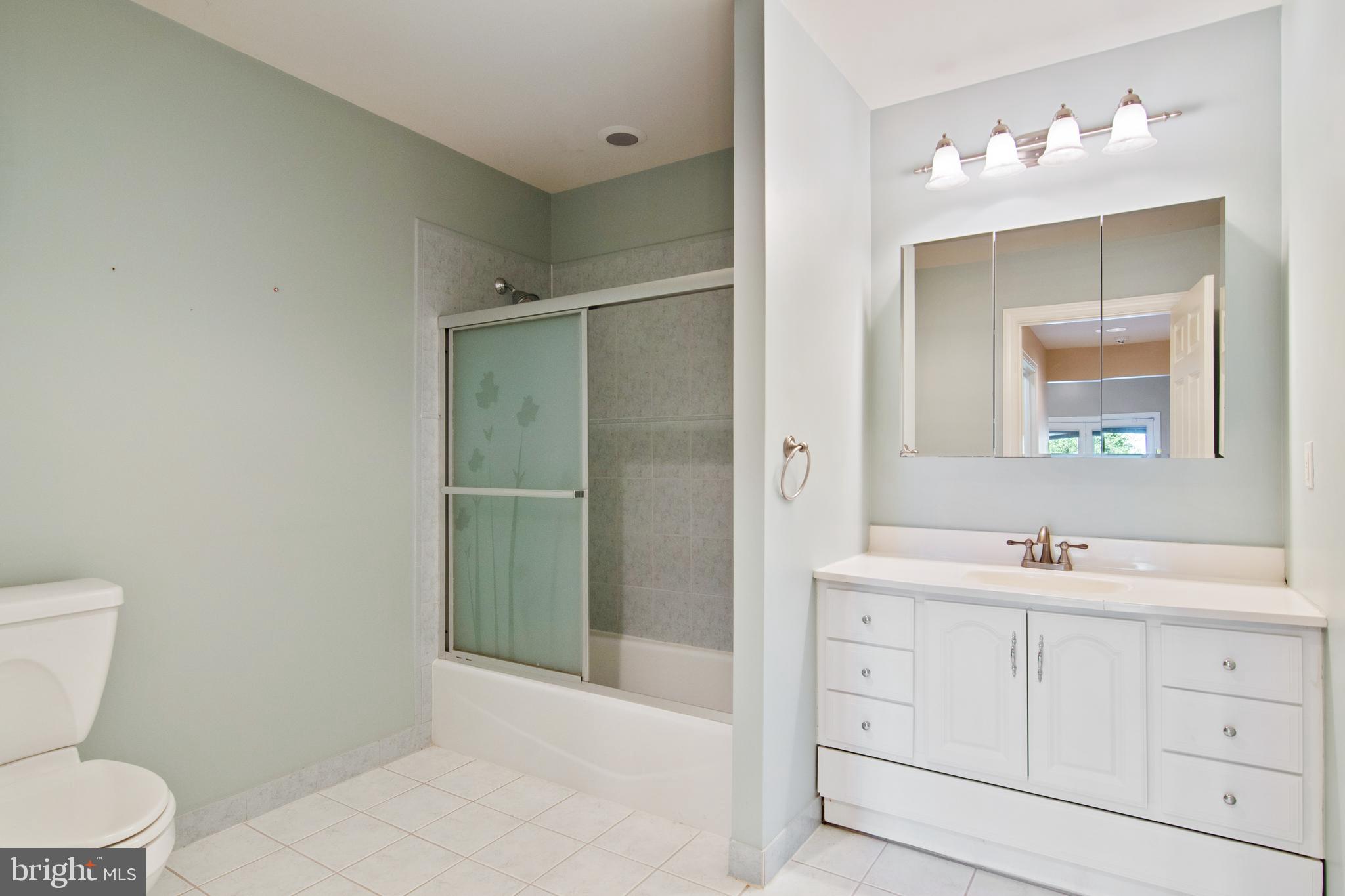 POTOMAC OVERLOOK - Residential