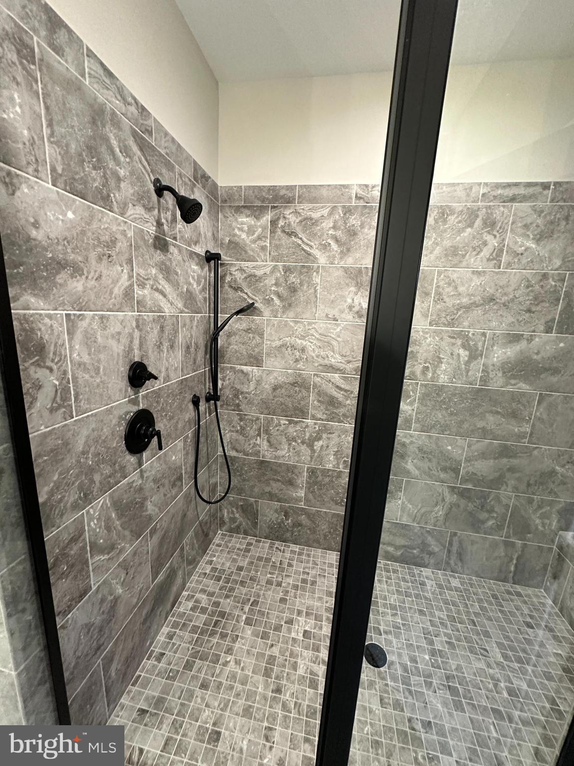 SOUTHERN HILLS - Residential