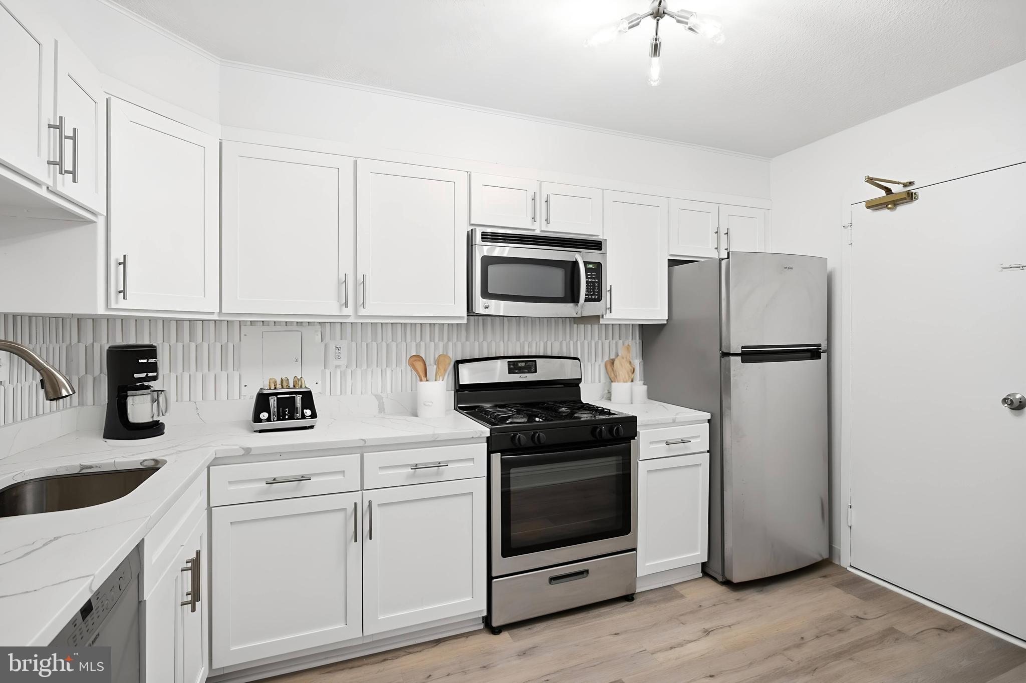 1300 ARMY NAVY DRIVE 124