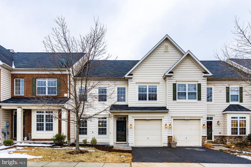 This great townhome offers 3 spacious bedrooms and 2.5 bathrooms.  Enjoy the gas fireplace in the living room and the large patio with a private view of trees. Freshly painted and professionally cleaned, this townhouse is ready for a new tenant!