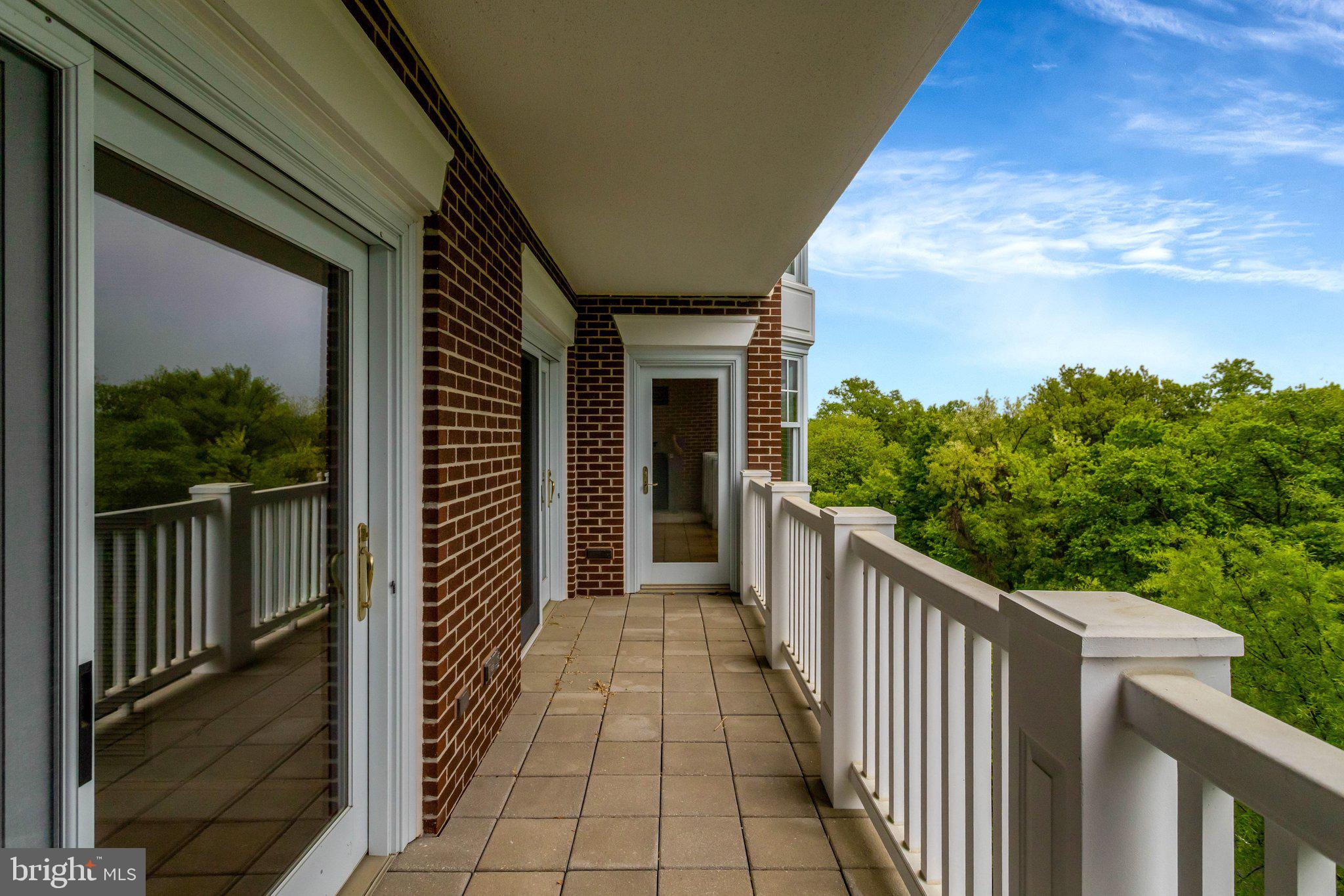 ROSSLYN - Residential