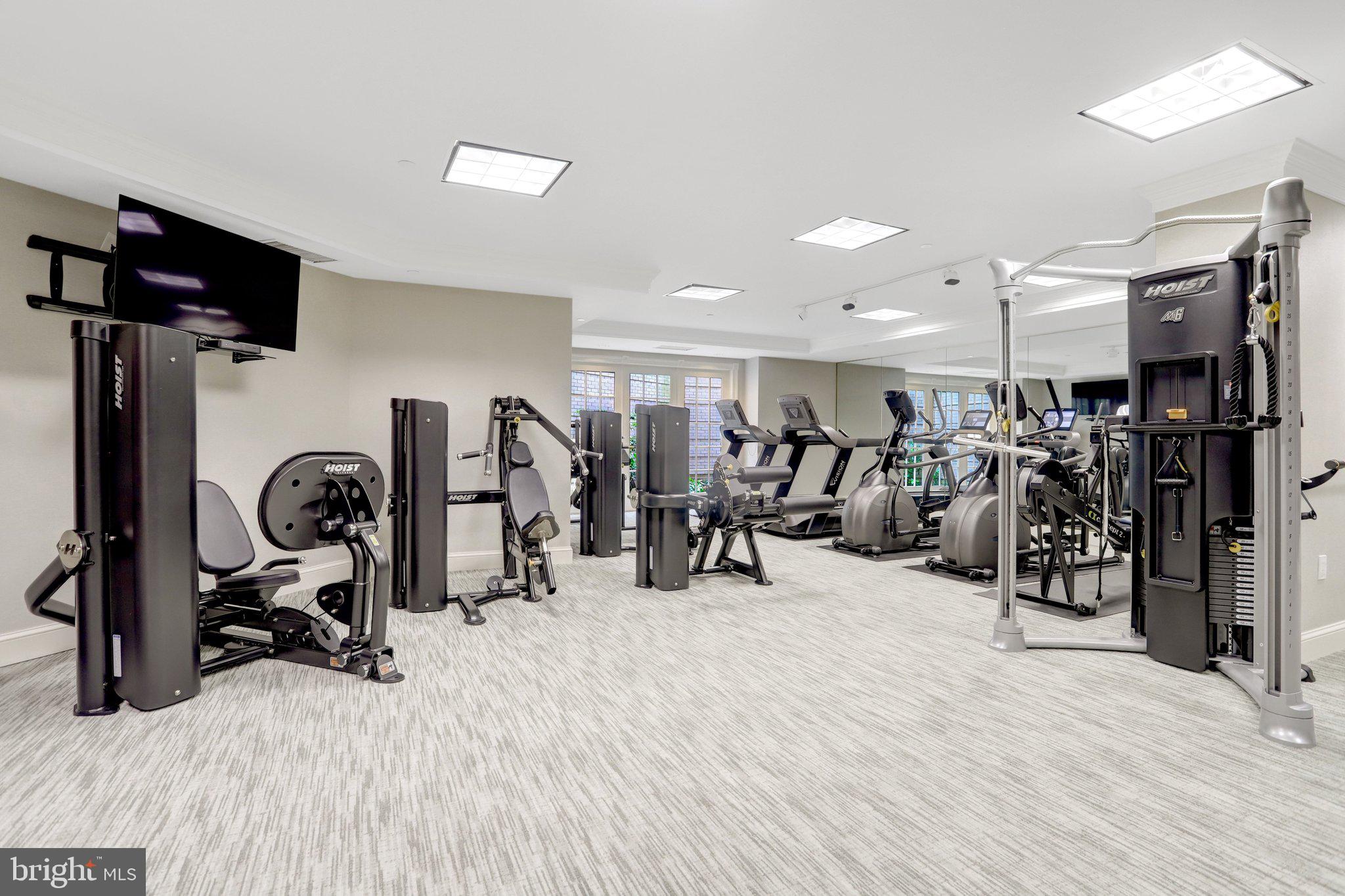 ROSSLYN - Residential