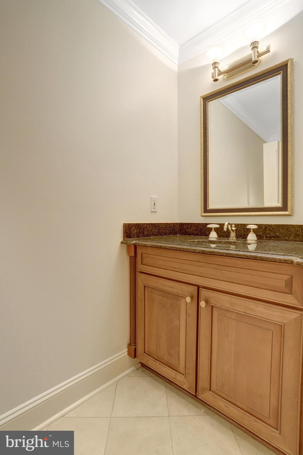 ROSSLYN - Residential