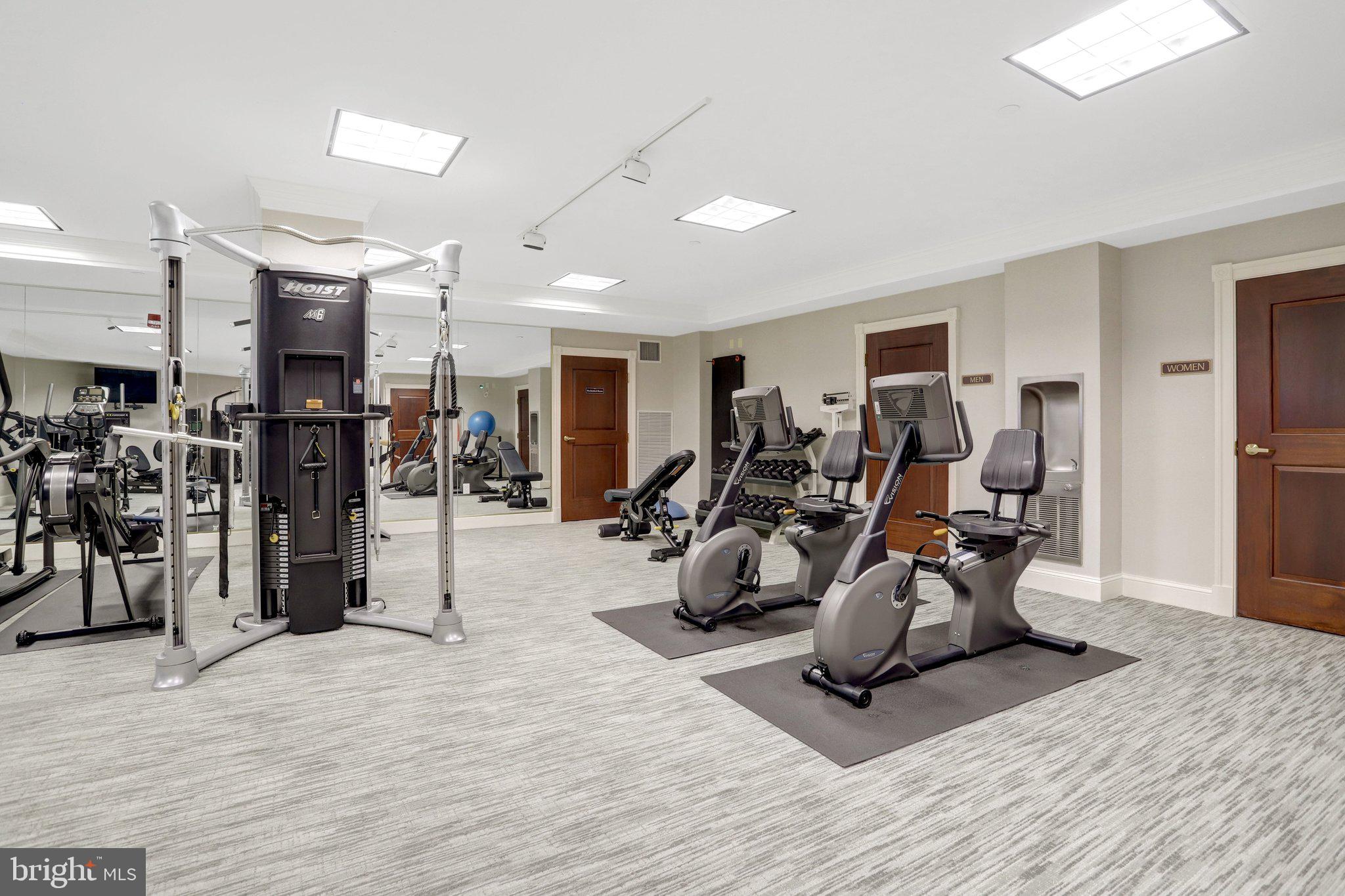 ROSSLYN - Residential