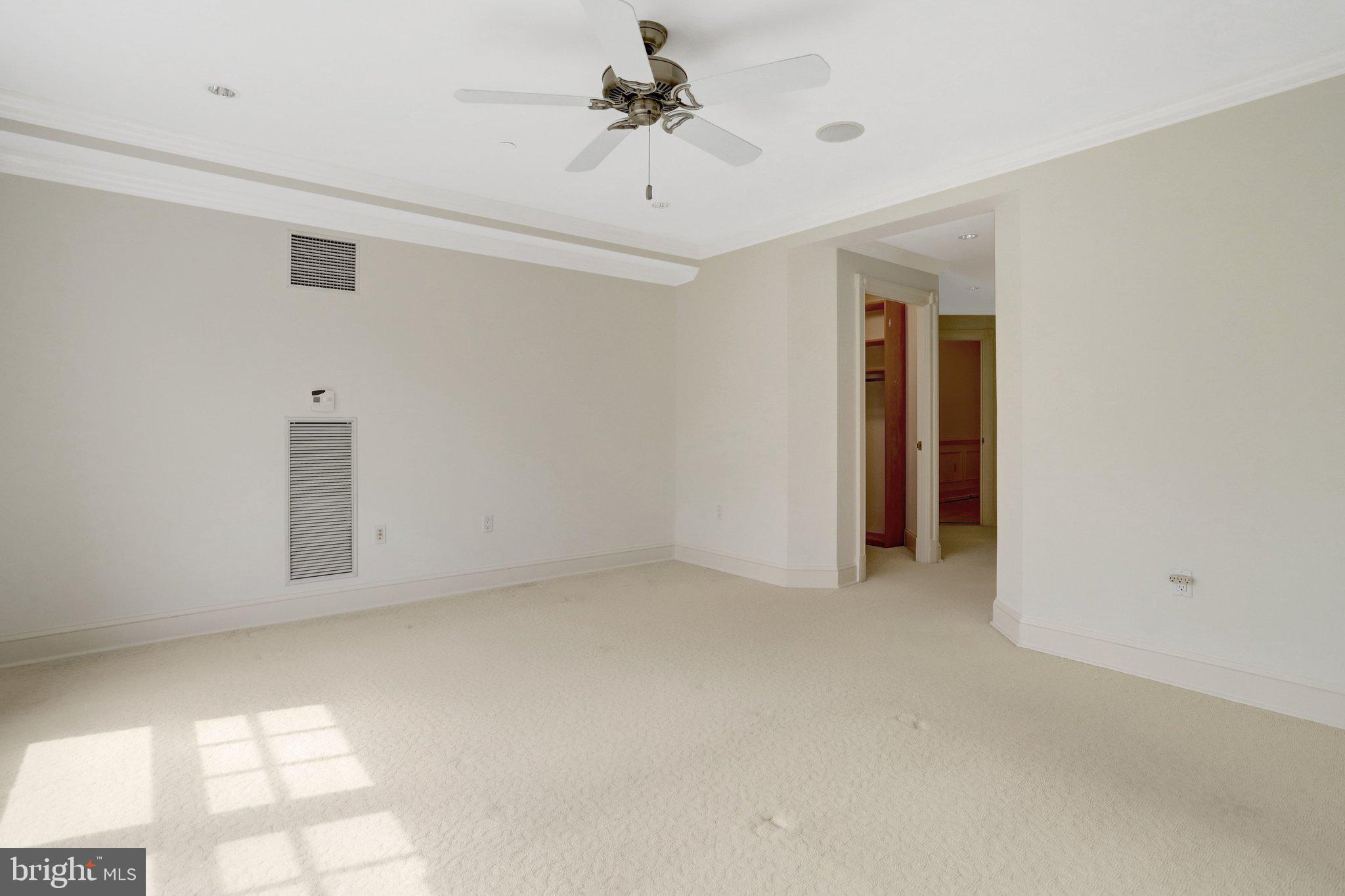 ROSSLYN - Residential