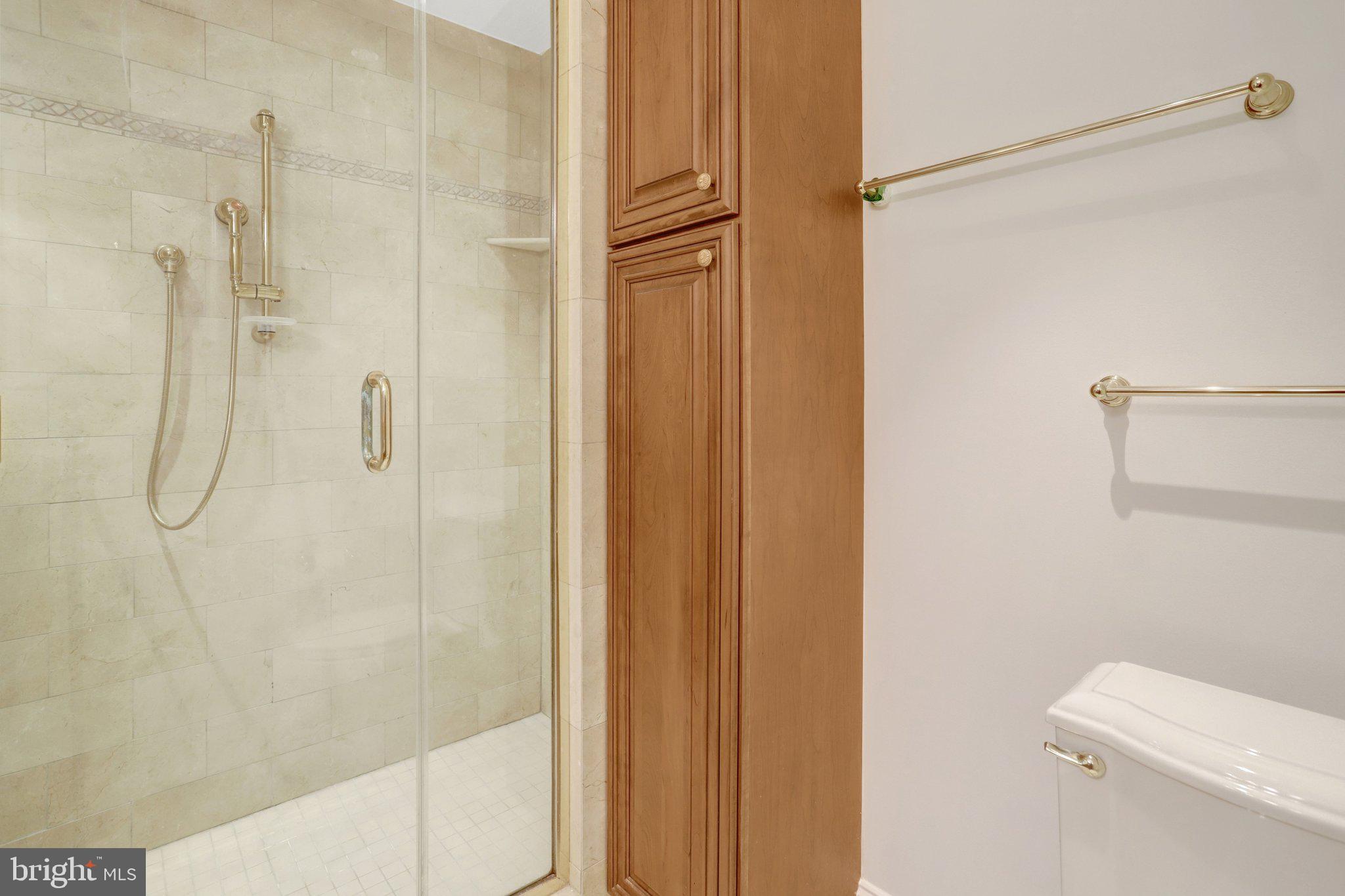 ROSSLYN - Residential