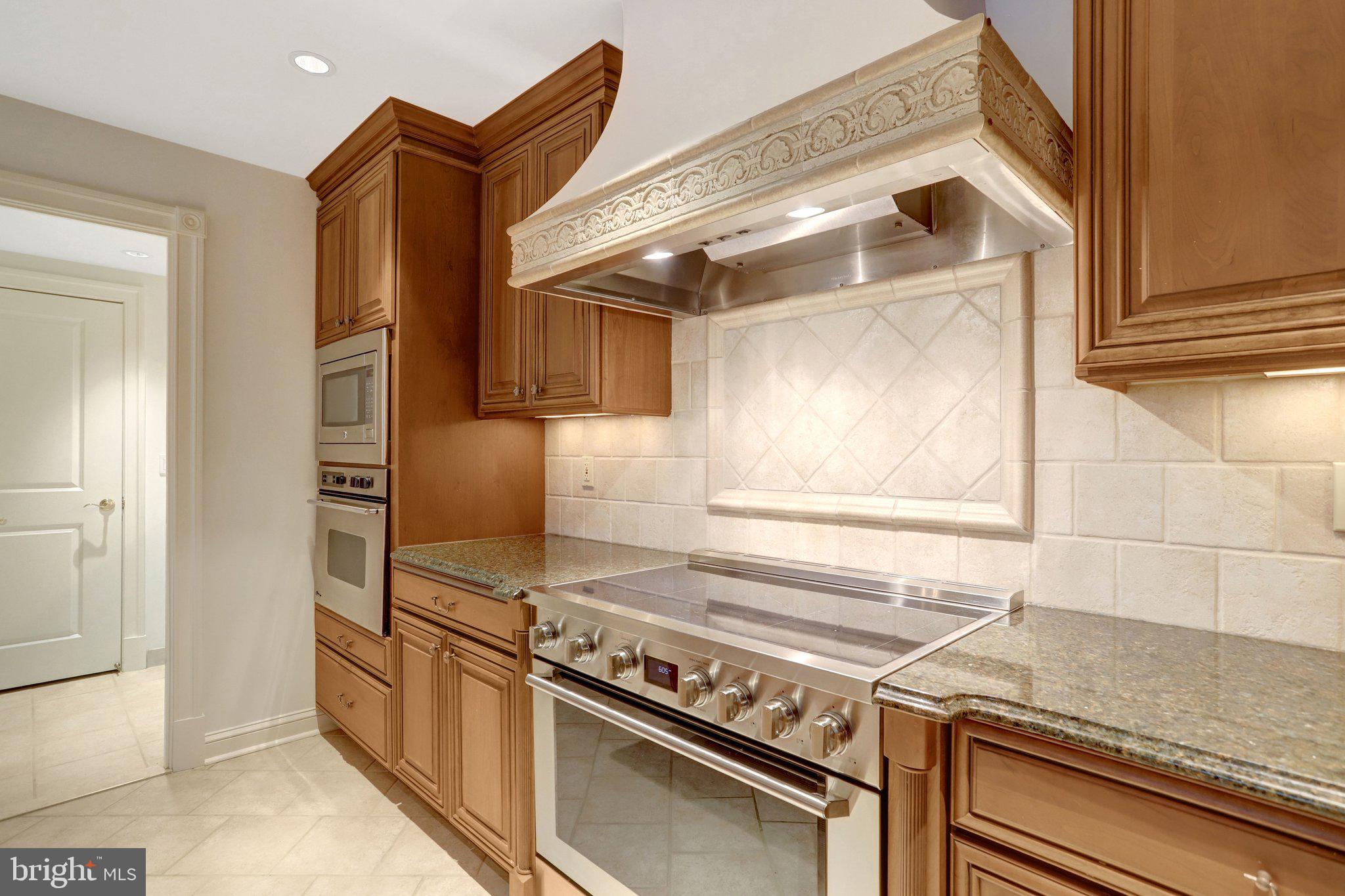 ROSSLYN - Residential