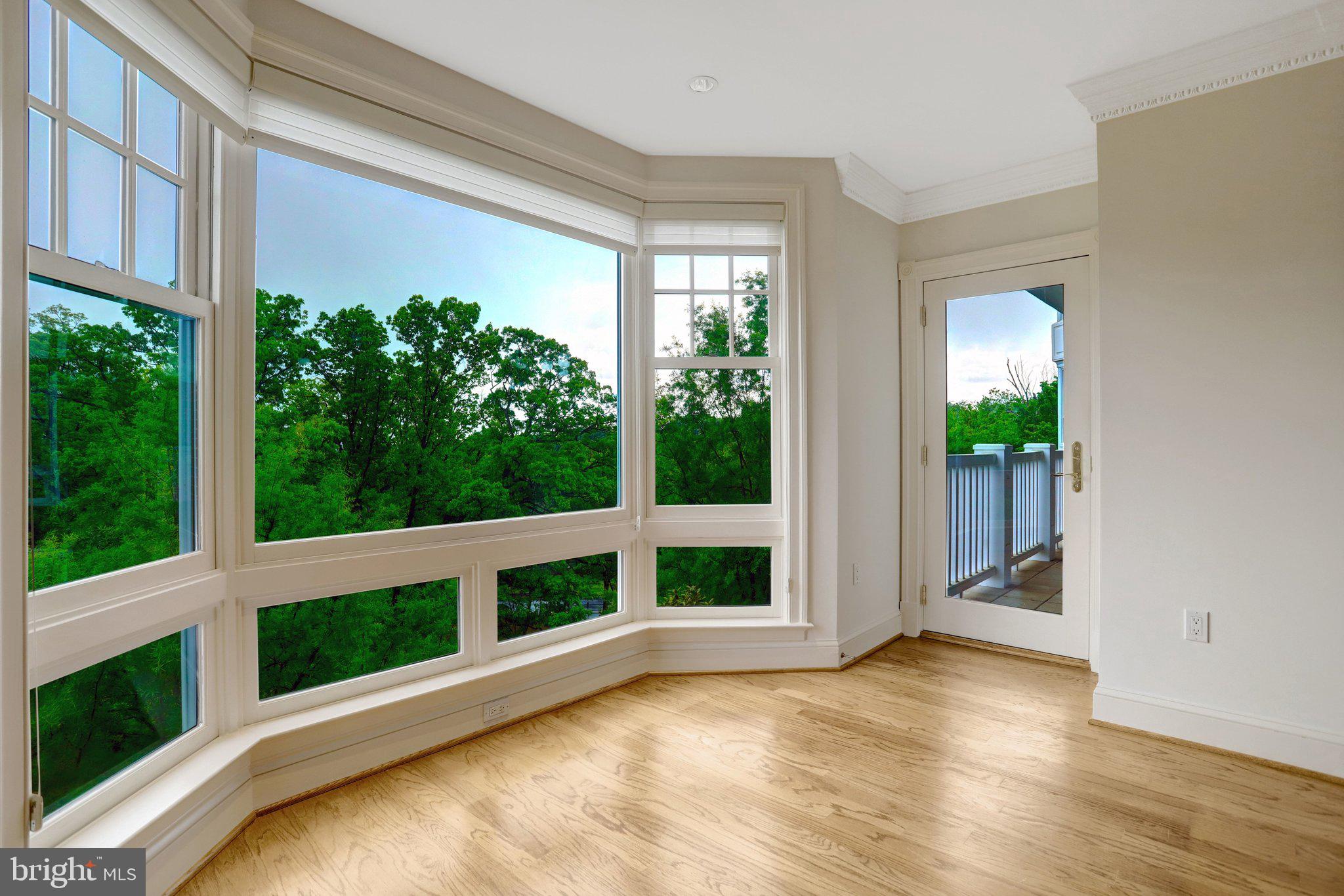 ROSSLYN - Residential