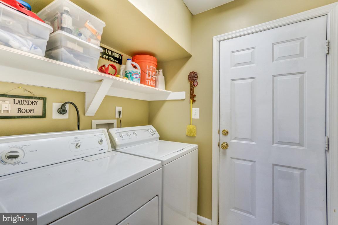 STAFFORD LAKES VILLAGE - Residential