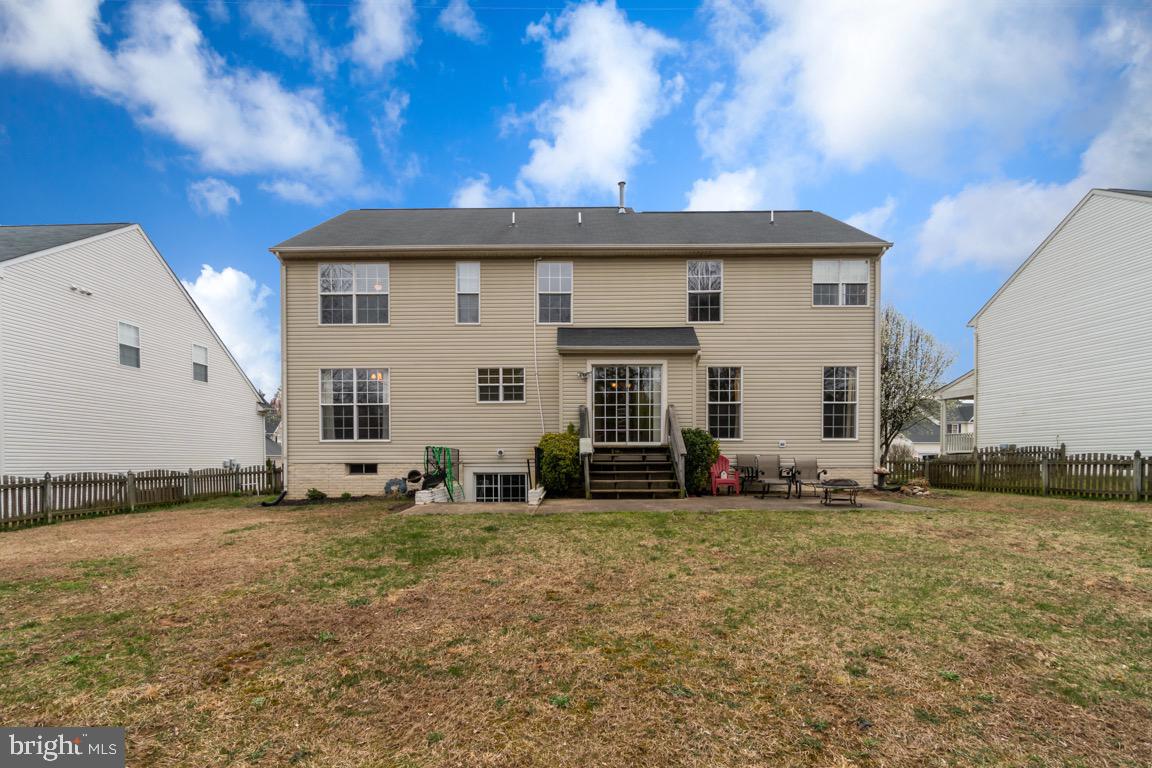 STAFFORD LAKES VILLAGE - Residential