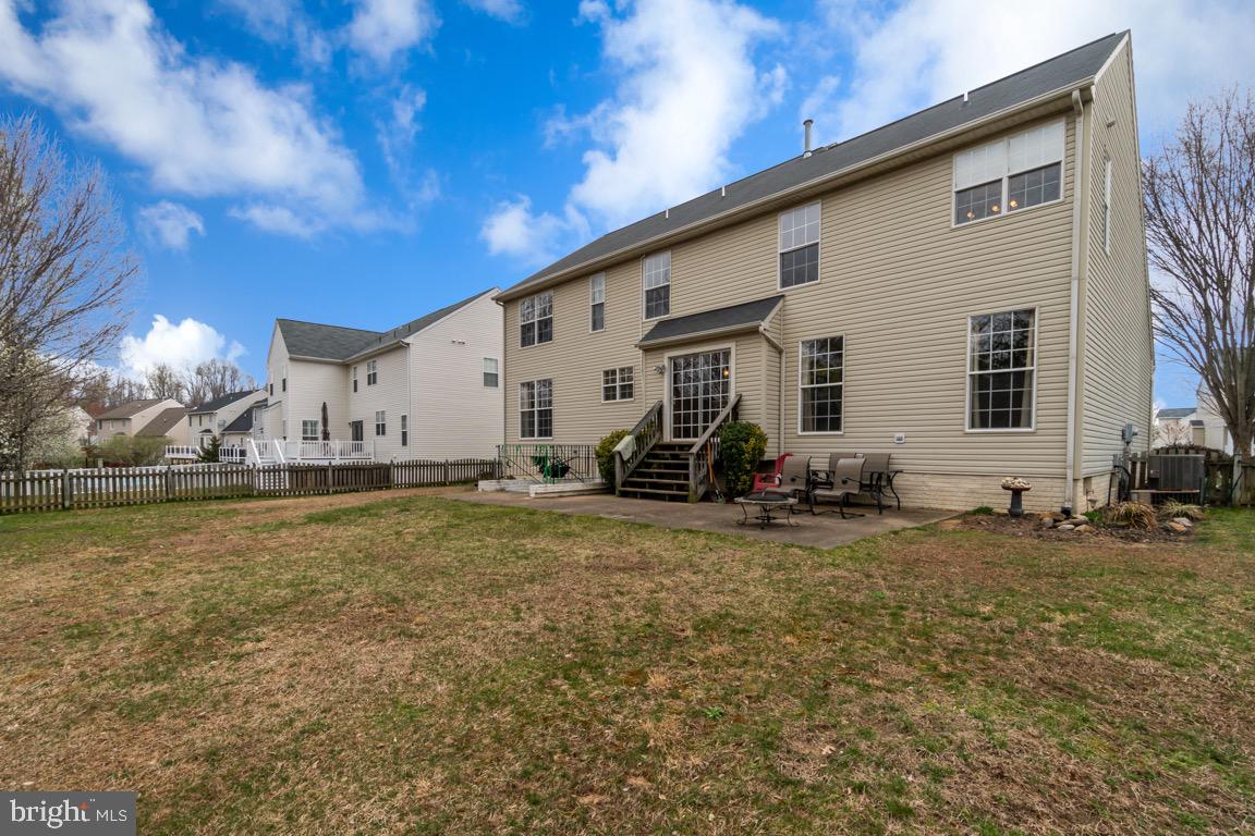 STAFFORD LAKES VILLAGE - Residential