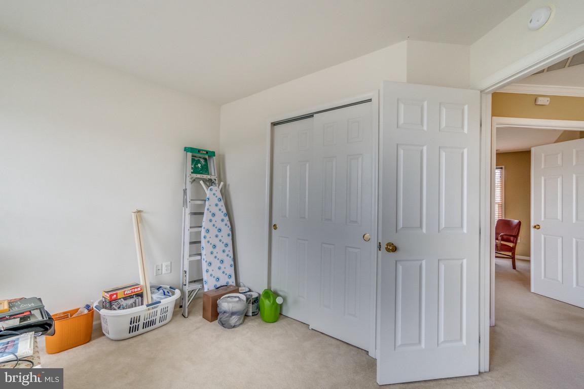 STAFFORD LAKES VILLAGE - Residential