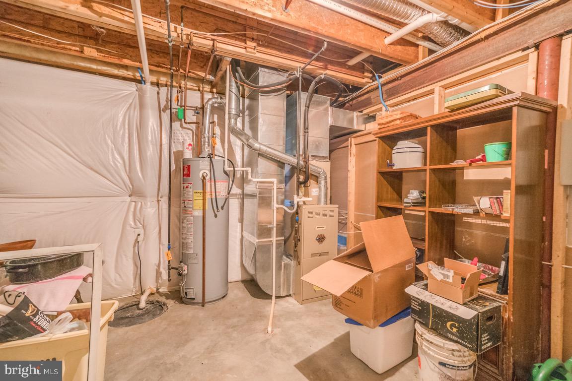 STAFFORD LAKES VILLAGE - Residential