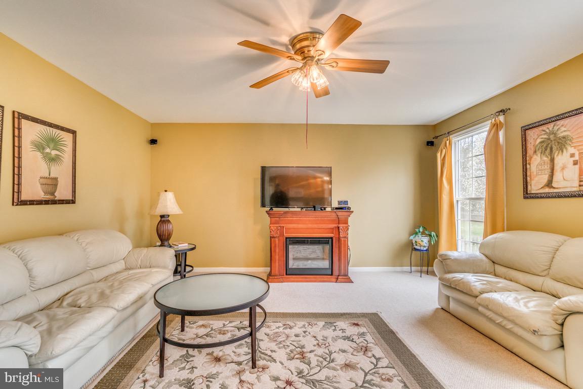 STAFFORD LAKES VILLAGE - Residential