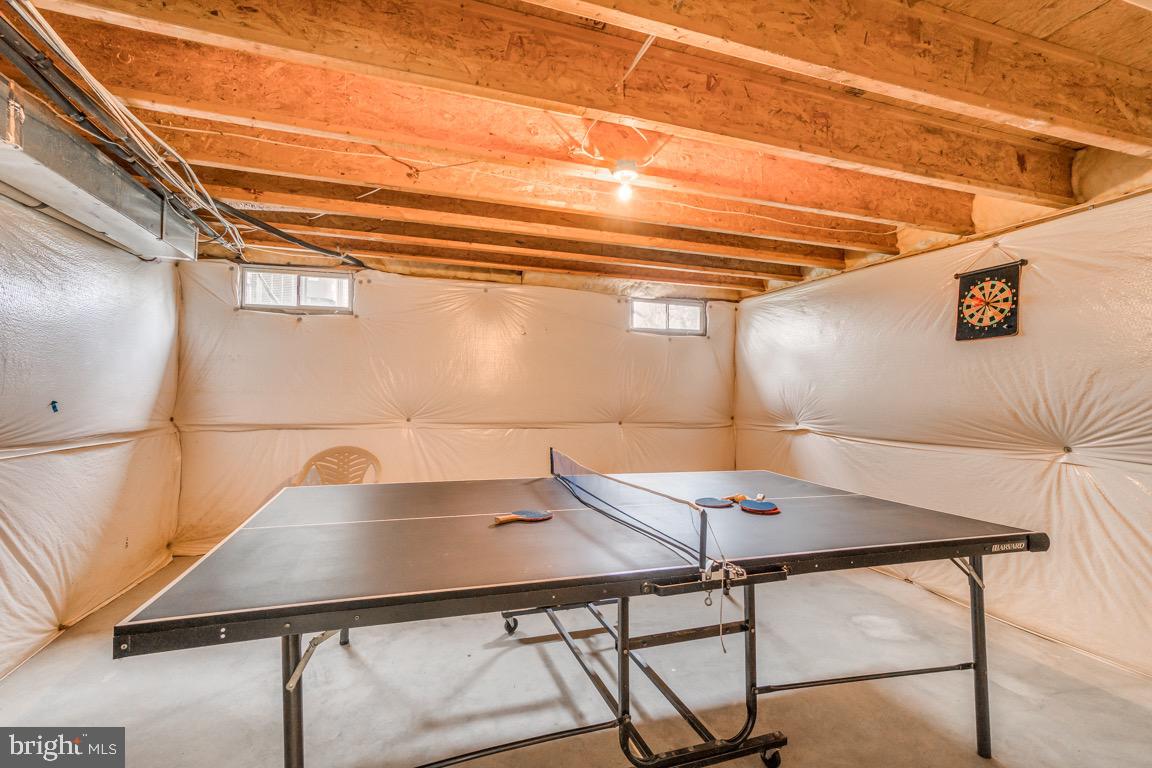 STAFFORD LAKES VILLAGE - Residential