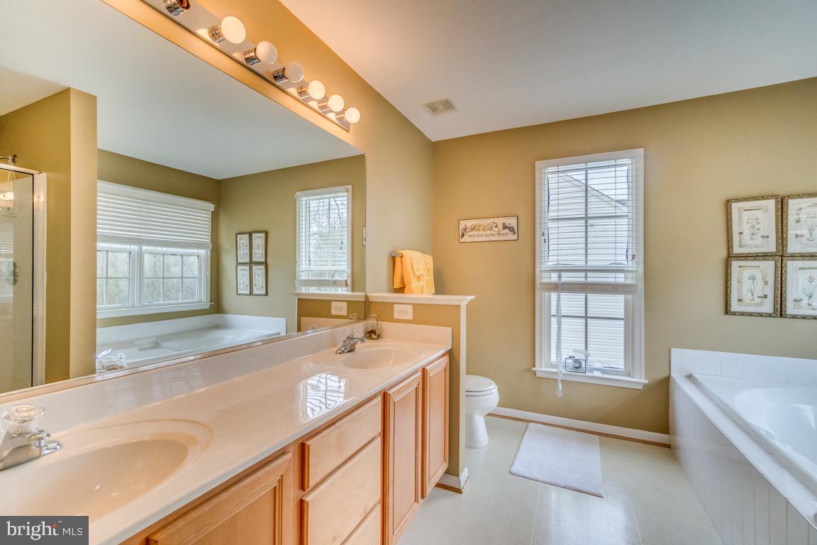 STAFFORD LAKES VILLAGE - Residential