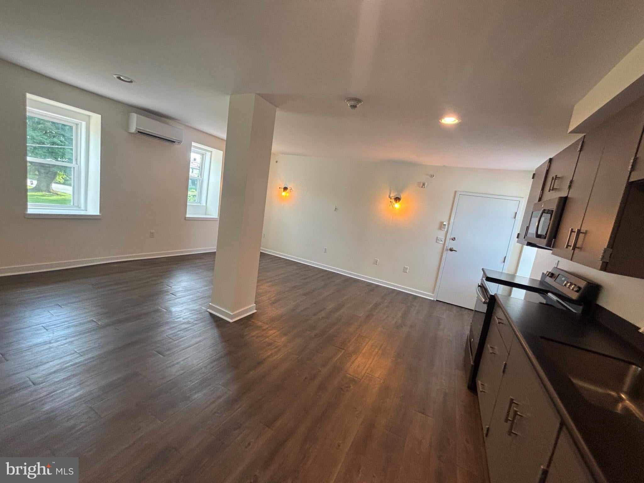 5 S VILLAGE AVENUE 5