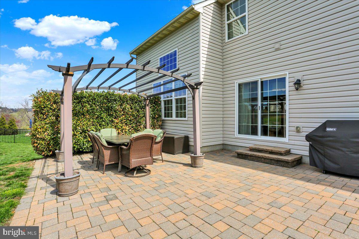 WHEATFIELD RUN - Residential