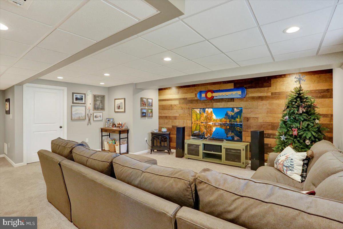 WHEATFIELD RUN - Residential