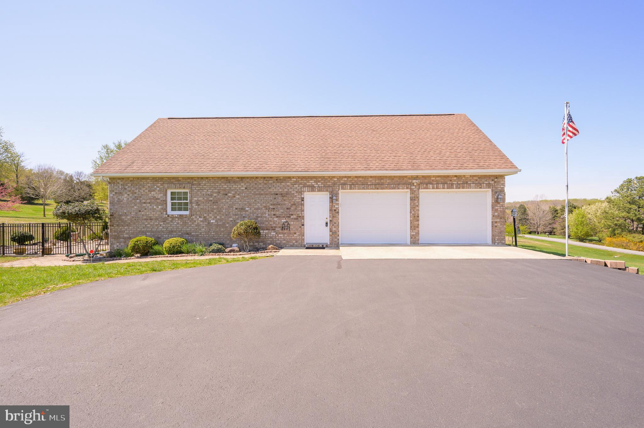 ORCHARD ON THE POTOMAC - Residential