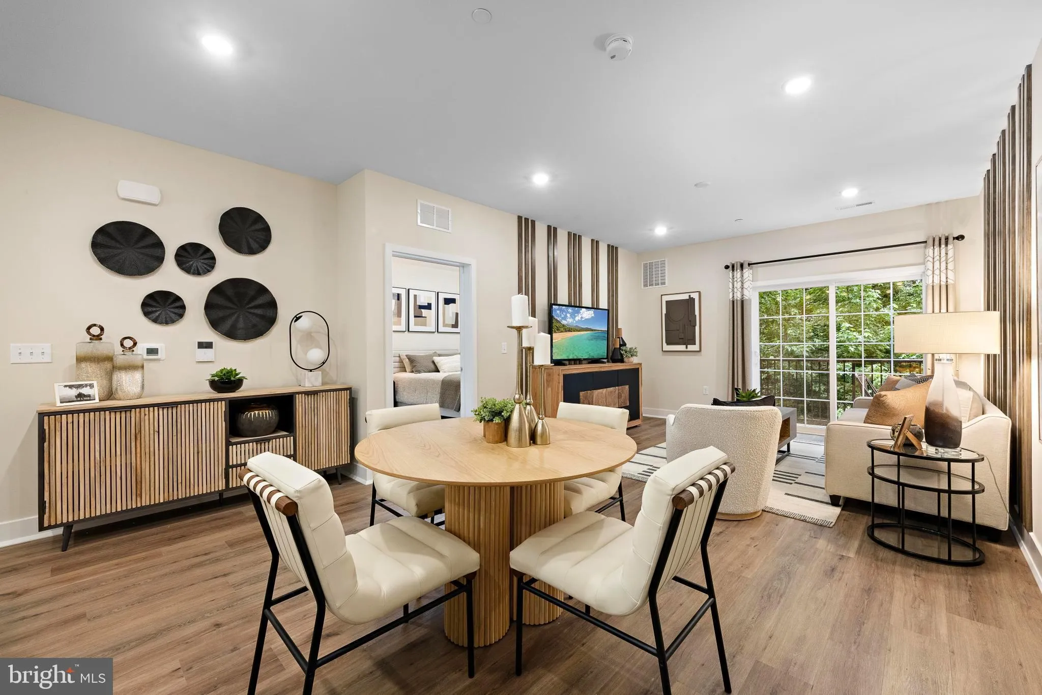 Monroe Township, New Jersey 08831, United States, 2 Bedrooms Bedrooms, ,2 BathroomsBathrooms,Residential,Active,172171