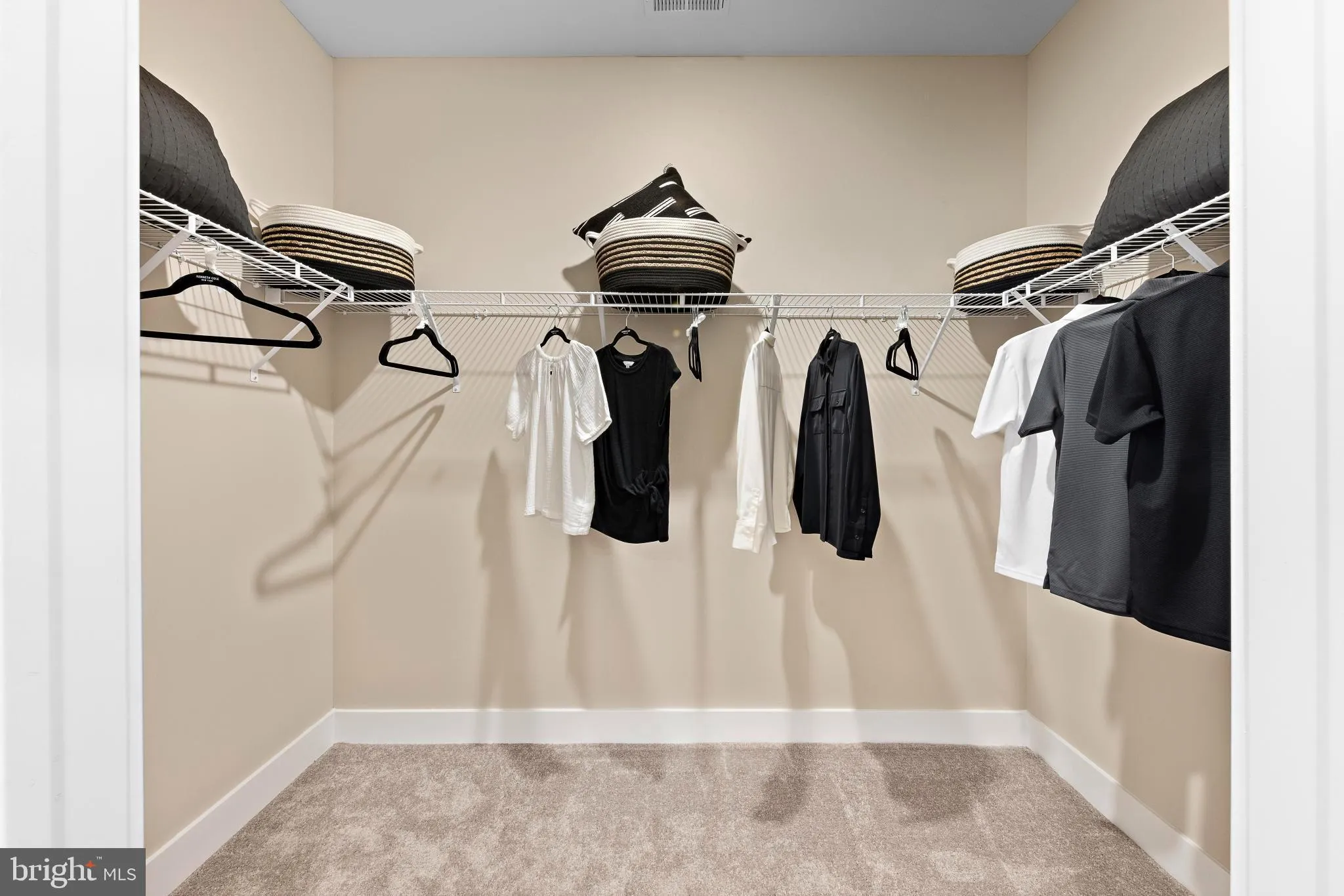 Monroe Township, New Jersey 08831, United States, 2 Bedrooms Bedrooms, ,2 BathroomsBathrooms,Residential,Active,172171