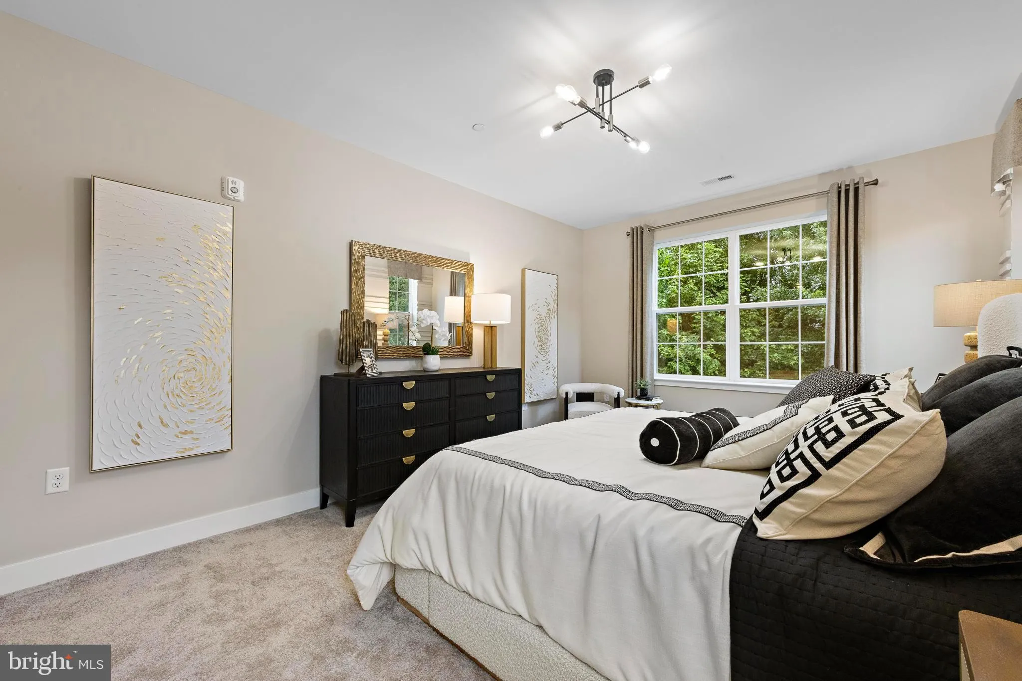 Monroe Township, New Jersey 08831, United States, 2 Bedrooms Bedrooms, ,2 BathroomsBathrooms,Residential,Active,172171