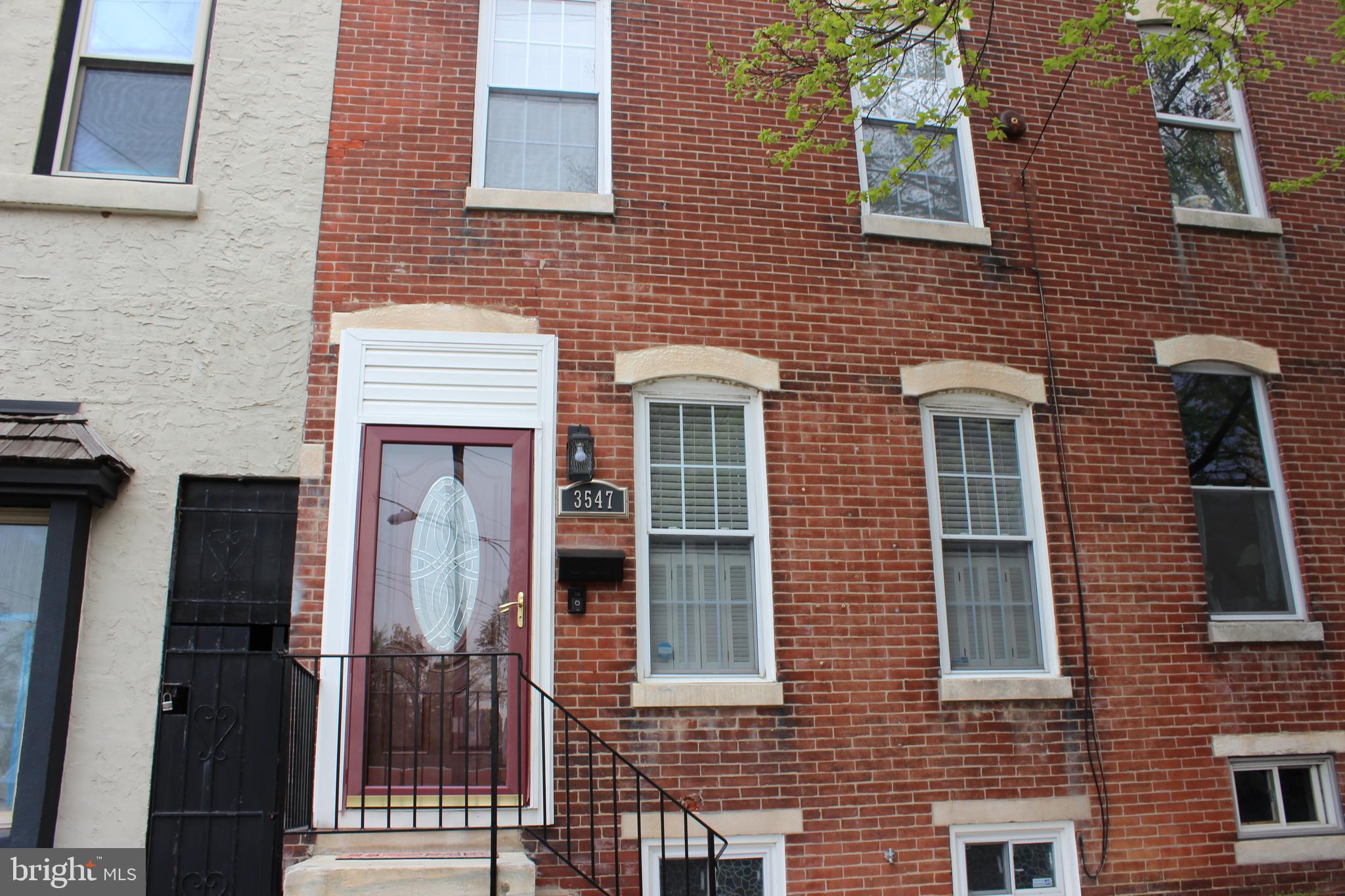 EAST FALLS - Residential Lease