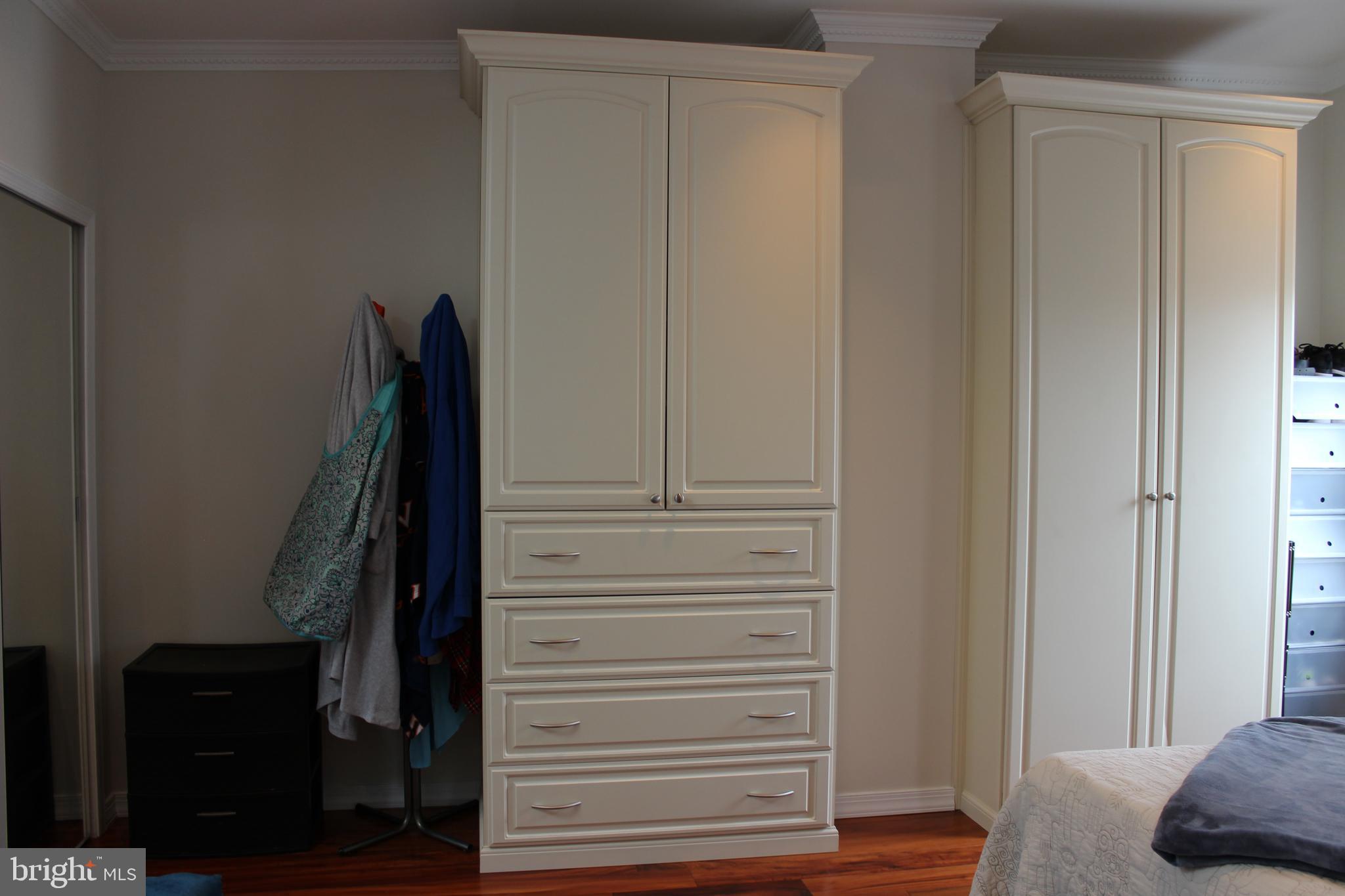 EAST FALLS - Residential Lease