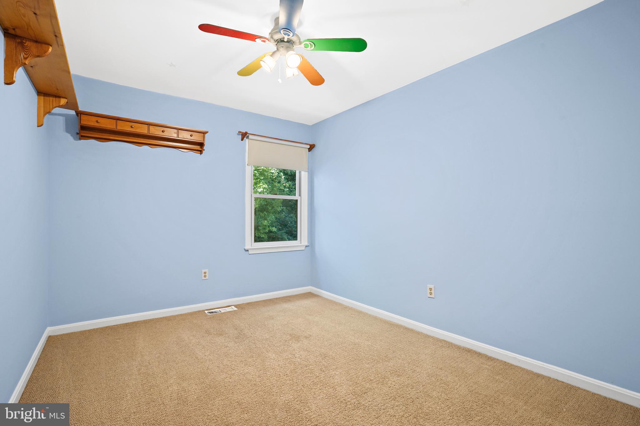 INVERNESS KNOLLS - Residential Lease