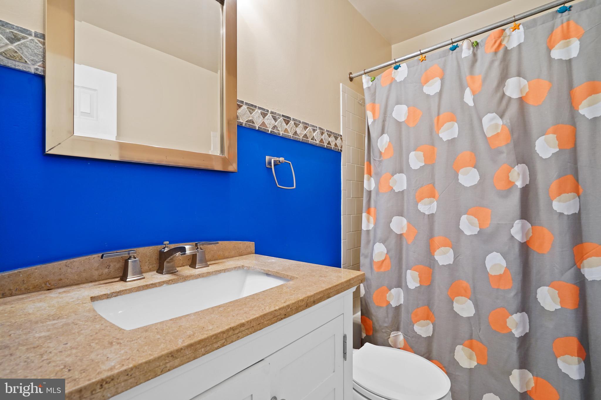 INVERNESS KNOLLS - Residential Lease