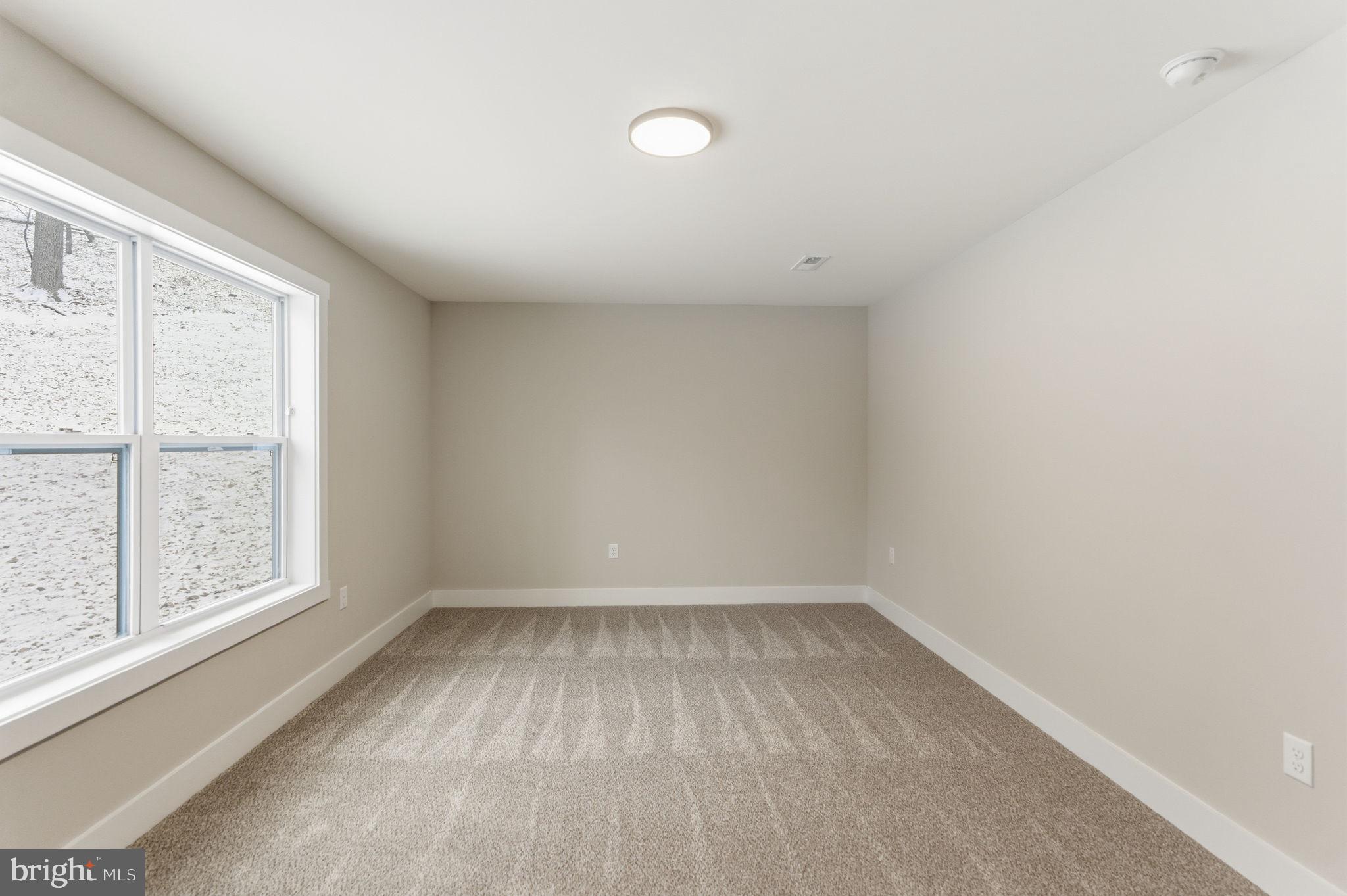 LAKE FOREST ESTATES - Residential