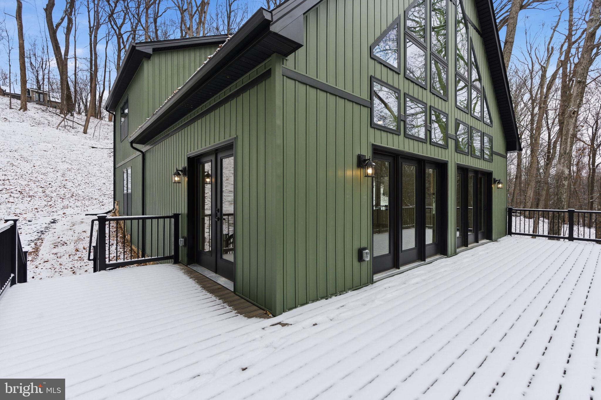 LAKE FOREST ESTATES - Residential