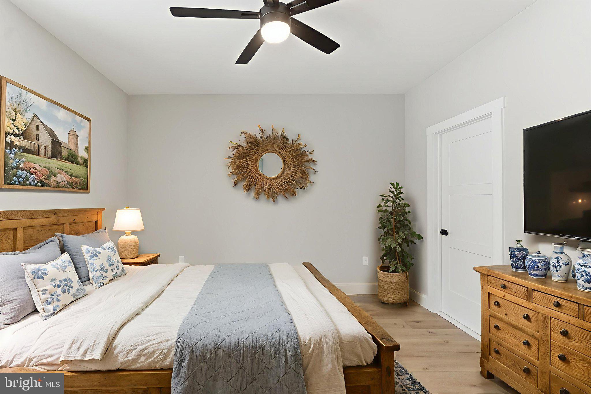 LAKE FOREST ESTATES - Residential