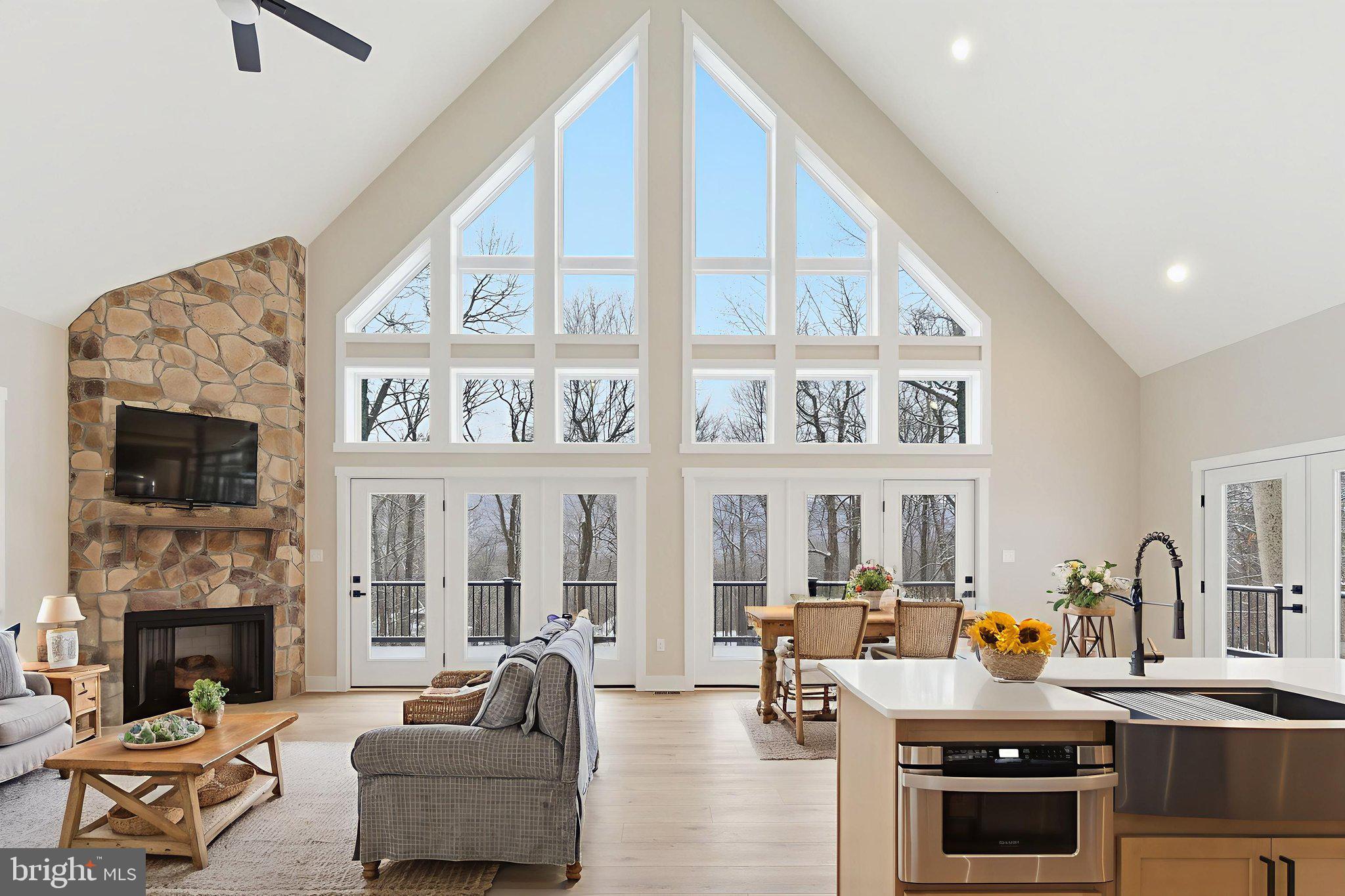 LAKE FOREST ESTATES - Residential