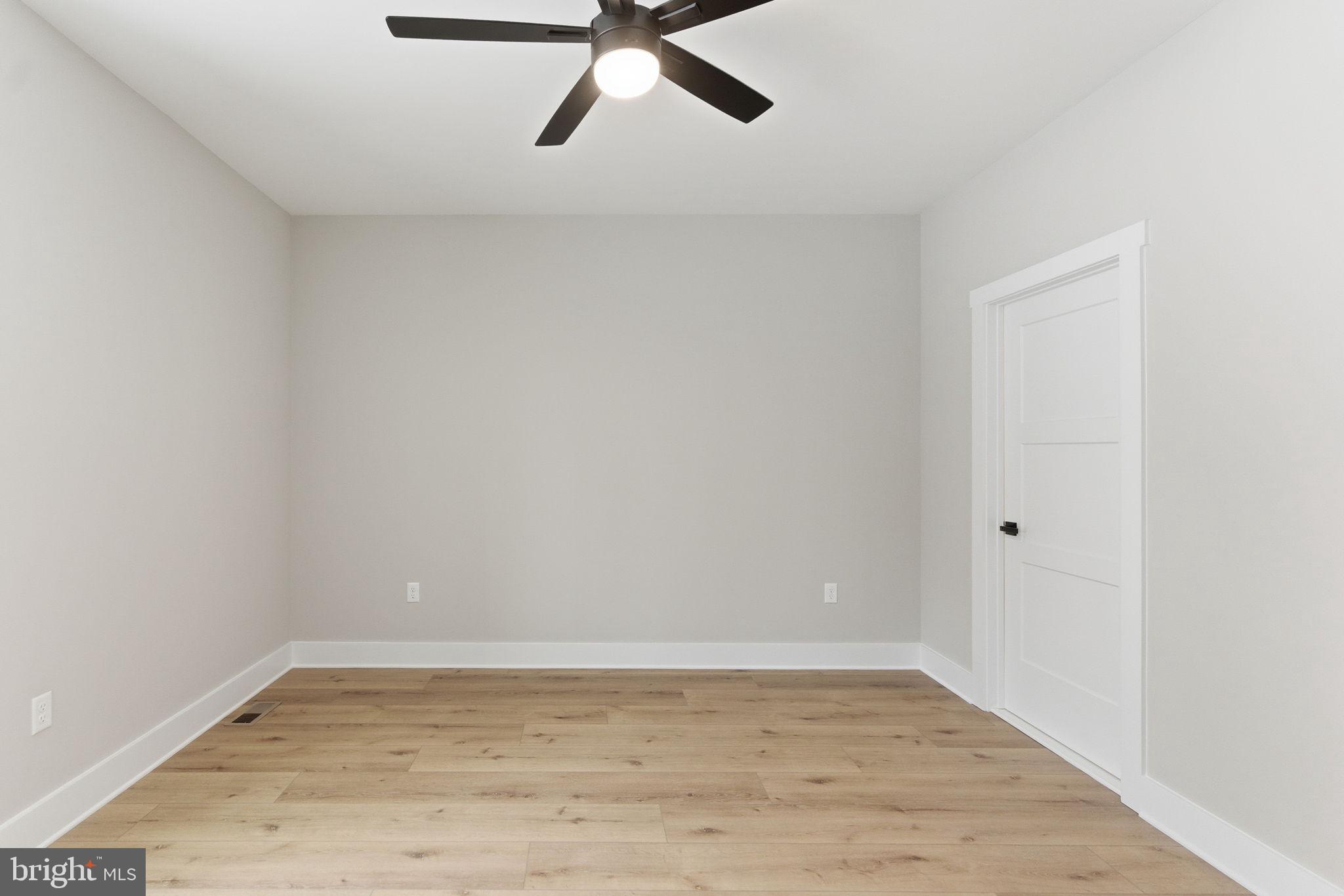 LAKE FOREST ESTATES - Residential