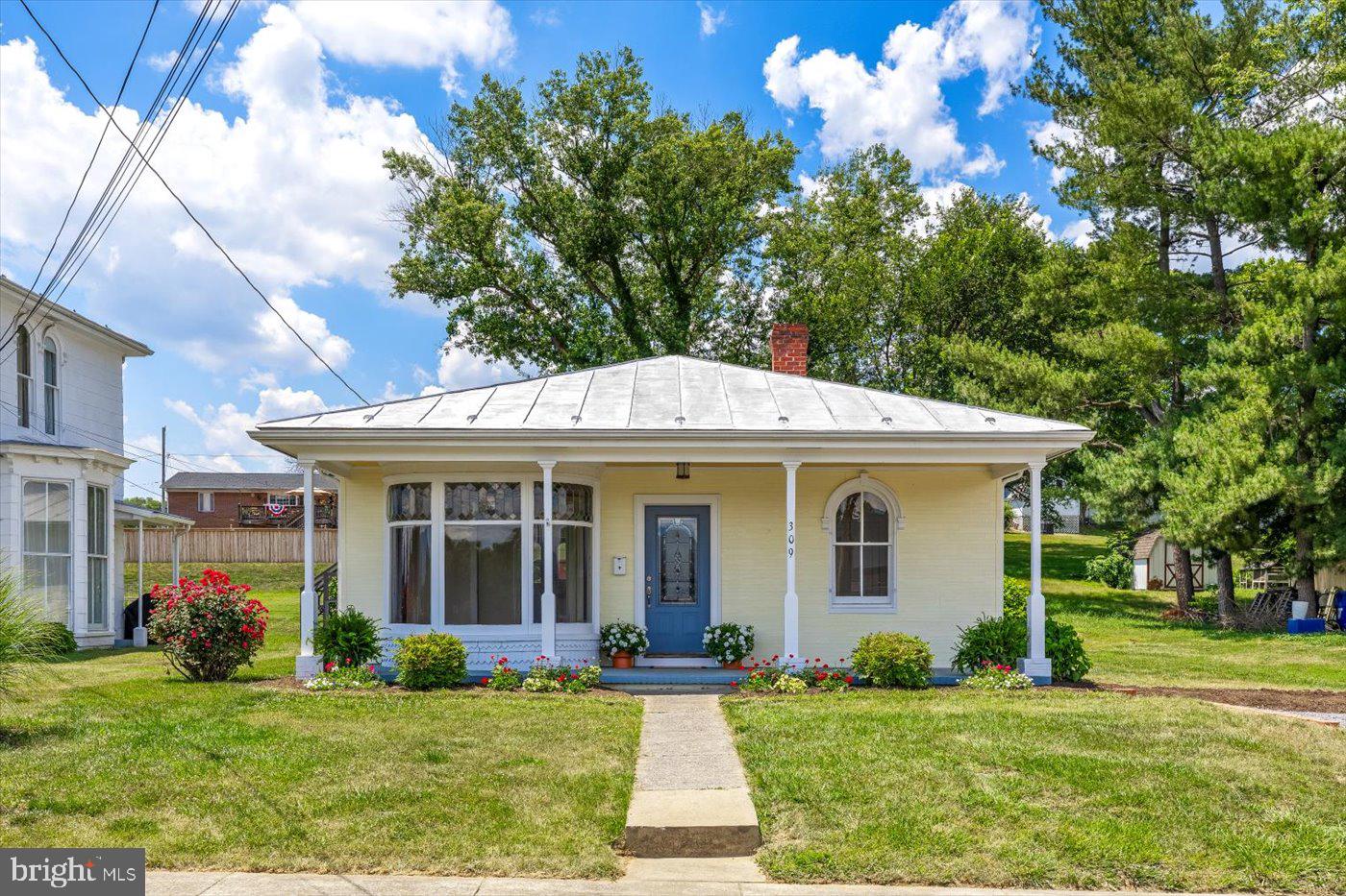 TOWN OF LURAY - Residential