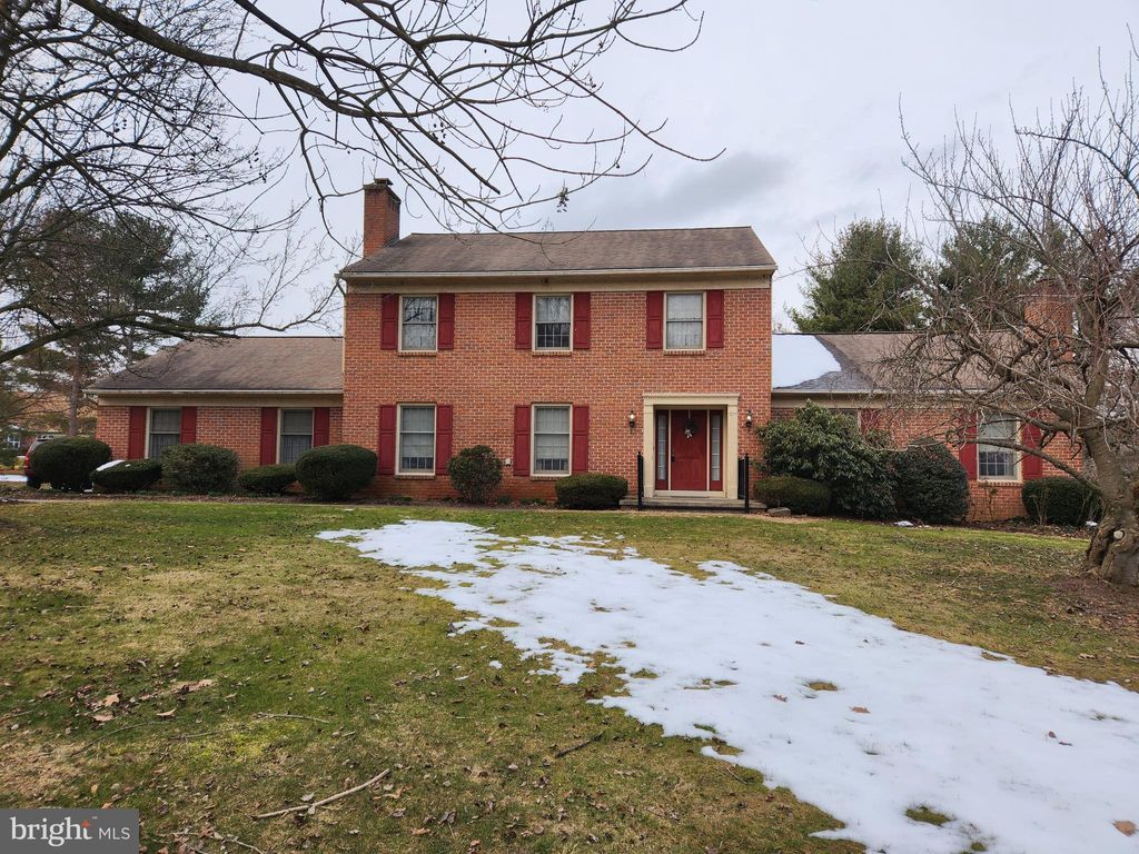 Photo of 684 Steinman Court, Lancaster, PA 17603 (MLS # PALA2047844)