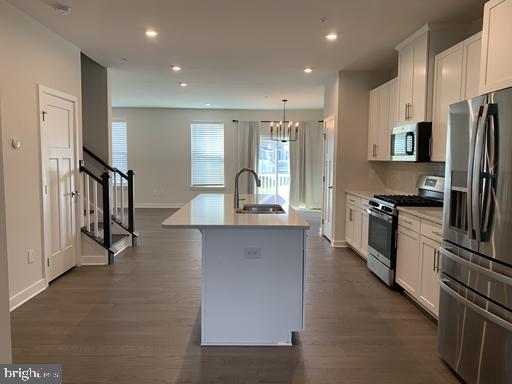 LONGWOOD PRESERVE - Residential Lease