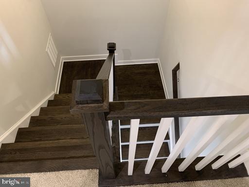 LONGWOOD PRESERVE - Residential Lease