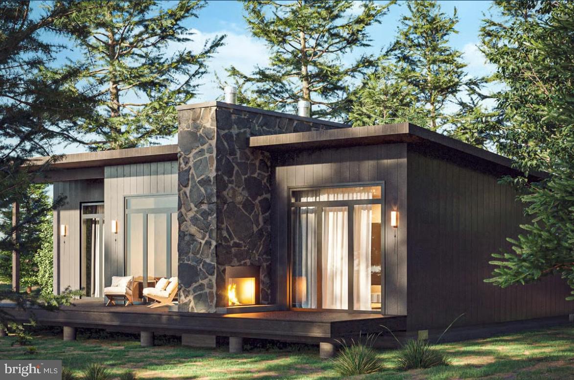 COUNTRY CLUB ACRES - Residential