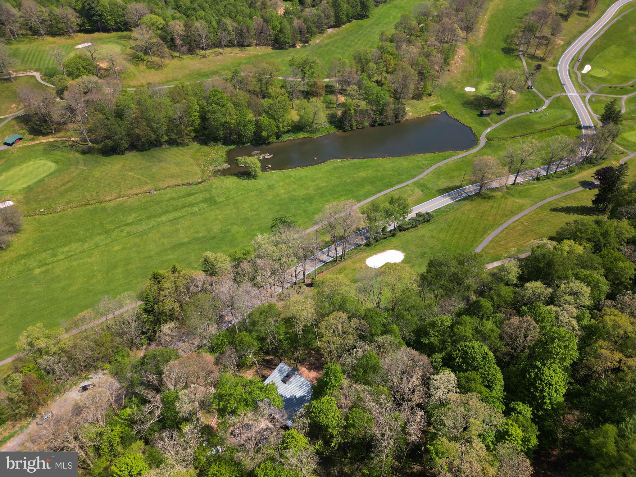 COUNTRY CLUB ACRES - Residential