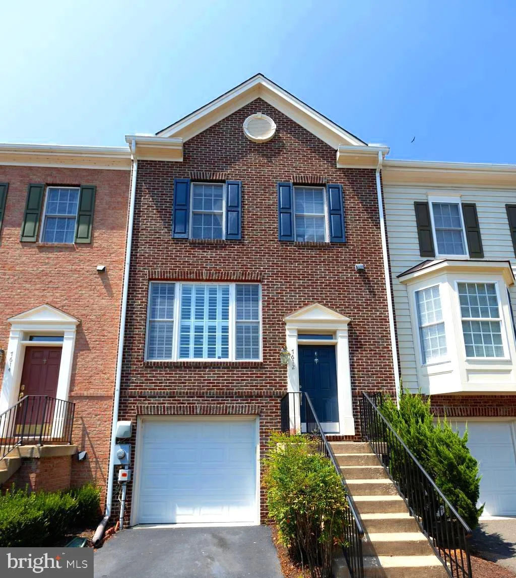 7612 Audubon Meadow Way, Alexandria, VA 22306