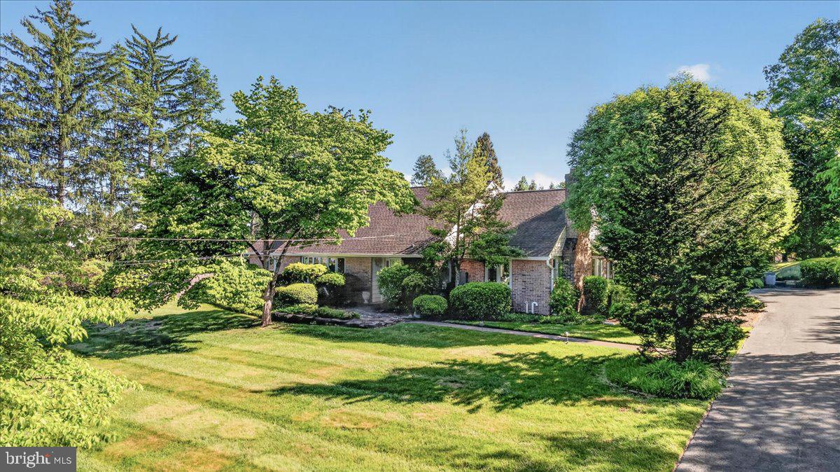 73 SHADY GROVE CIRCLE