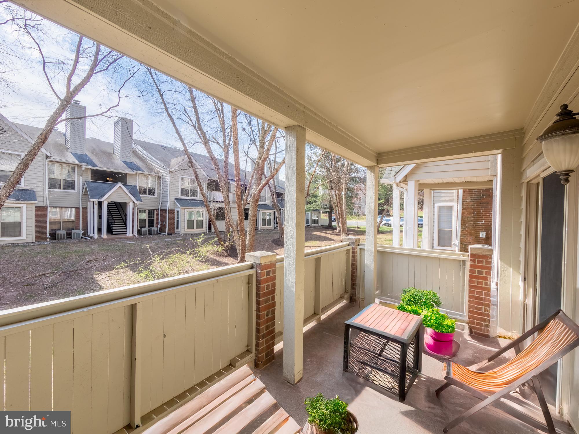 PENDERBROOK SQUARE CONDOMINIUMS - Residential