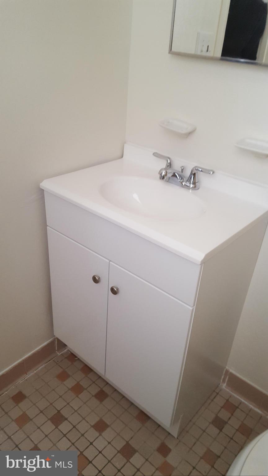 VILLAGE OF LONG REACH - Residential Lease